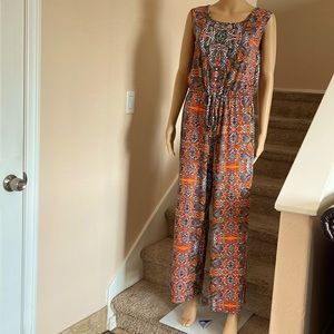 NWOT Multicolored Abstract Print Sleeveless Scoop Neck Wide Leg Jumpsuit Size M.